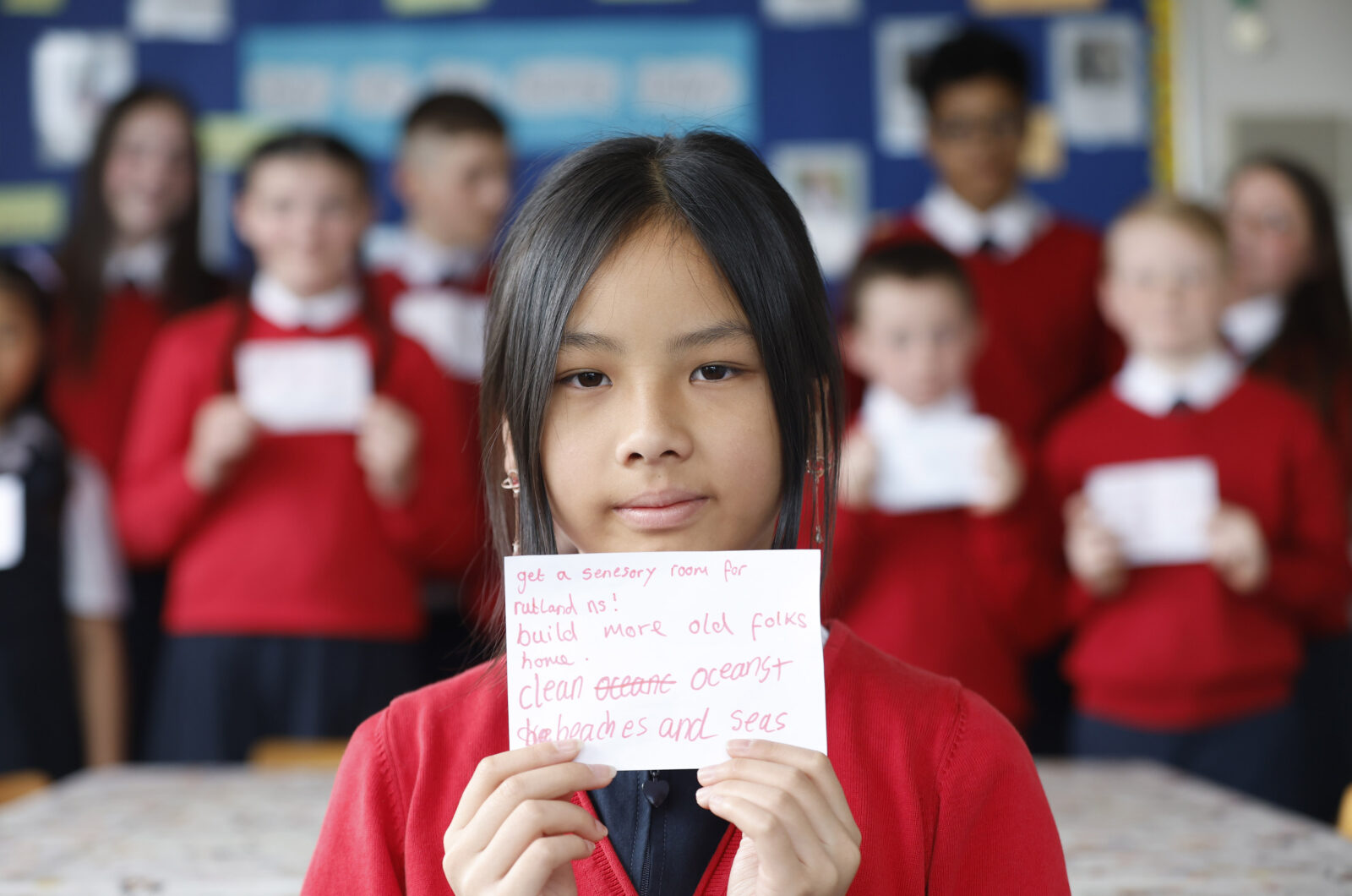PIC JULIEN BEHAL PHOTOGRAPHY
Rutland National School 5th class pupil Helen and her student council classmates hold messages from children to the Irish Government  at the launch of the Children’s Rights Alliance's Child Poverty Monitor 2023.